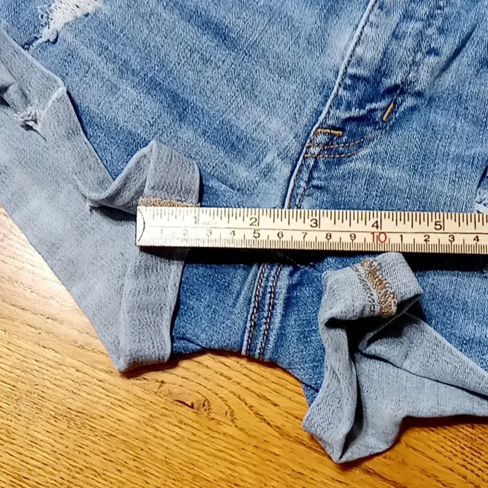 AMERICAN EAGLE JEAN SHORTS WOMENS 4 BLUE Preowned Super Stretch Denim Distressed